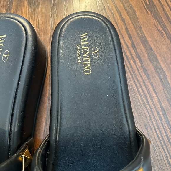 Authentic Valentino rock stud platform sandal - Picture 6 of 7